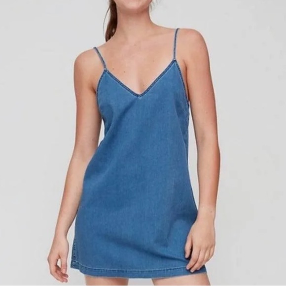 Aritzia Dresses & Skirts - Aritzia denim dress